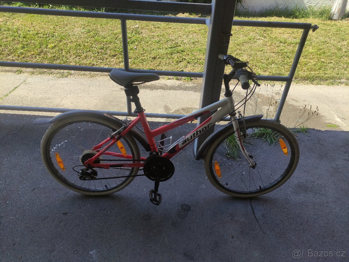 Author Junior Cross 15 - 5