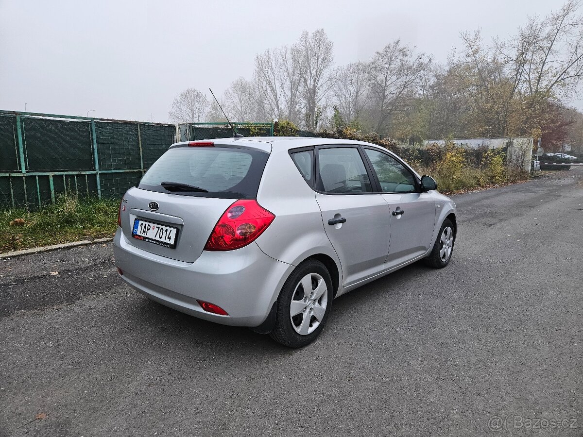 Kia Ceed, 1.4i 80kw, CZ původ 143tkm - 5