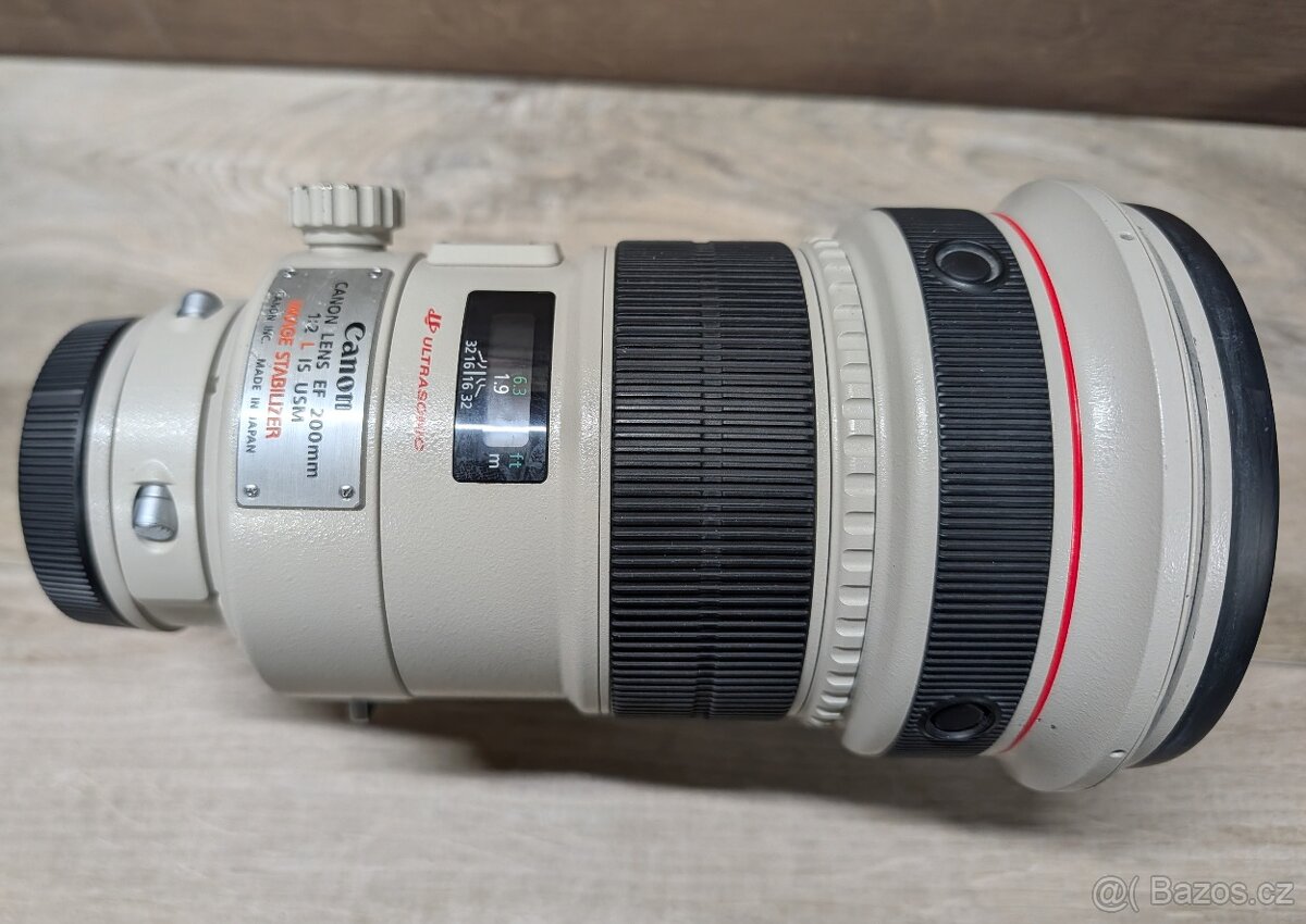 Canon EF 200mm F2 - 5