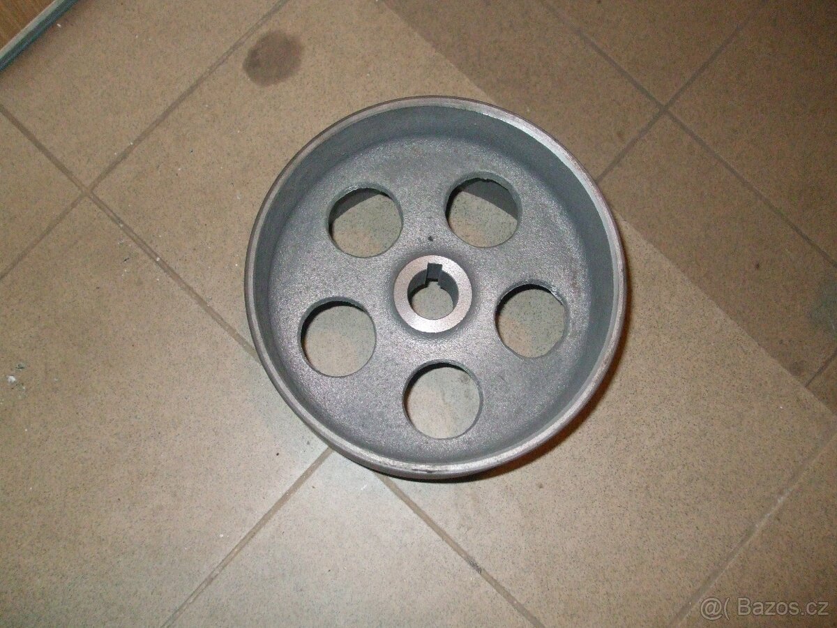 škoda 30 díly . - 5