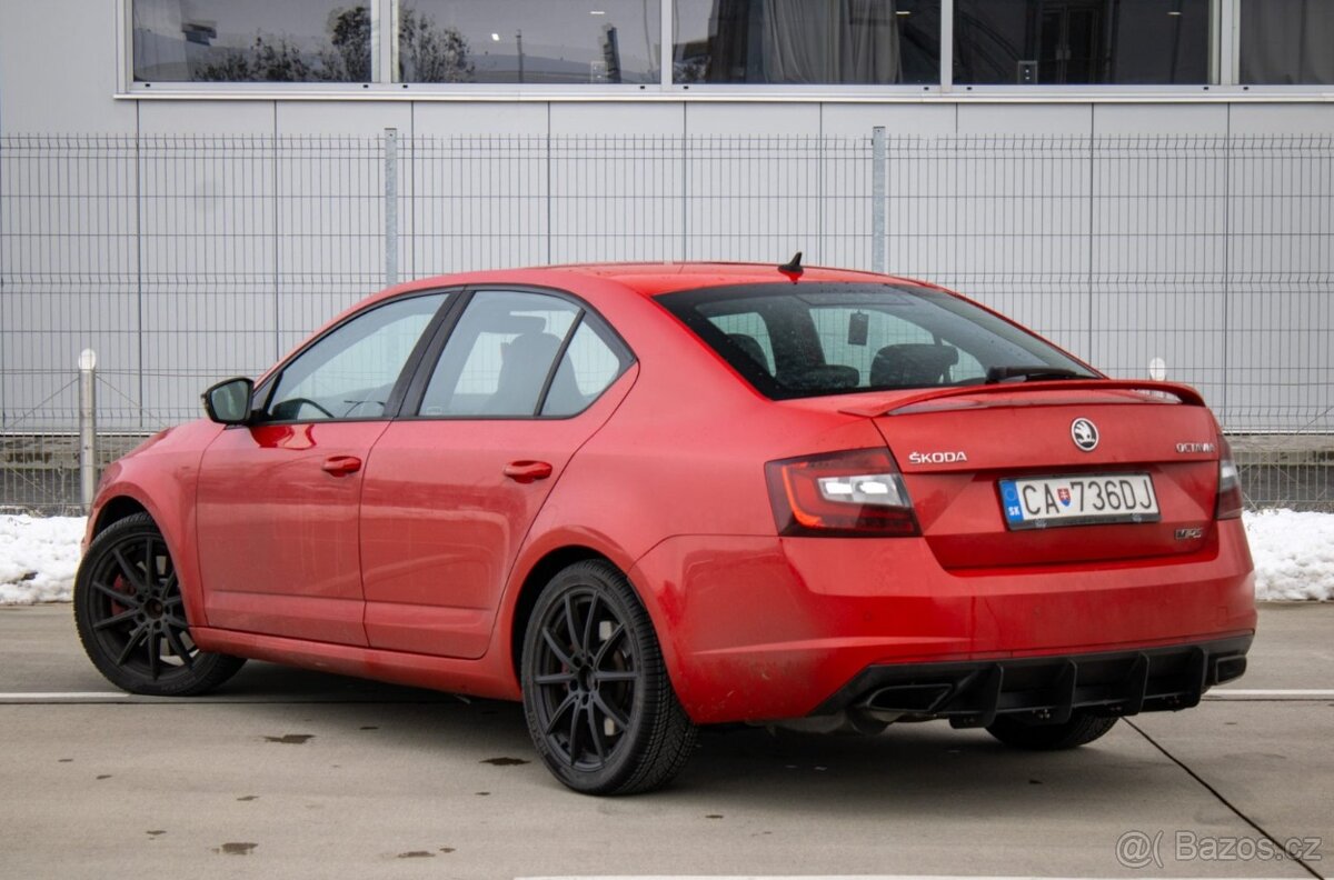 Škoda Octavia 2.0 TSI 245k RS - 5