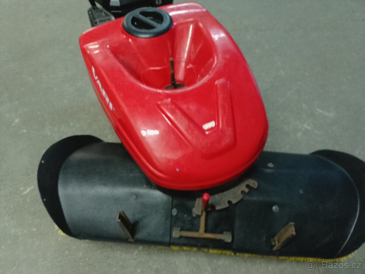 Vari zametací kartáč KV-100 s kropením - 5