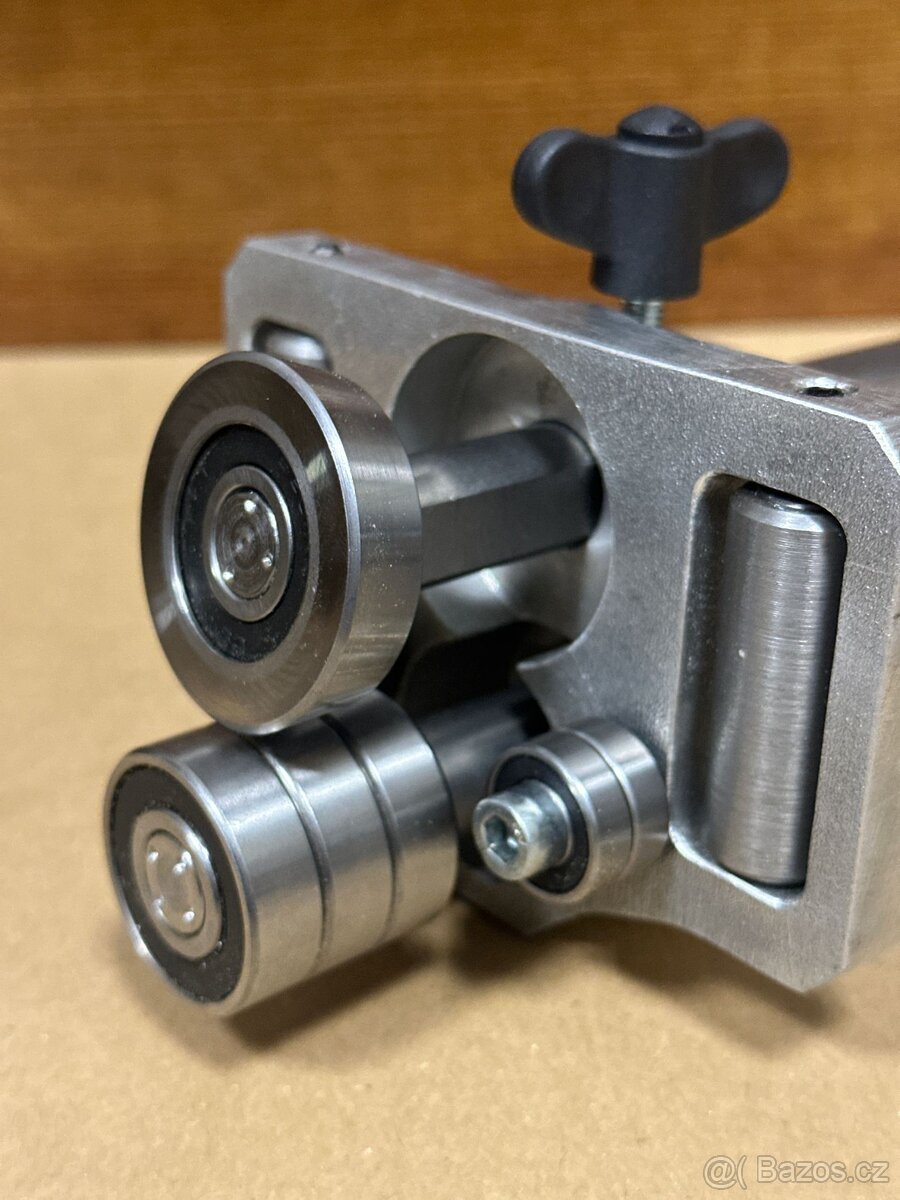 Ohýbačka plechů HIT, válečková ohýbačka 100 stupňů, šířka 15 - 5