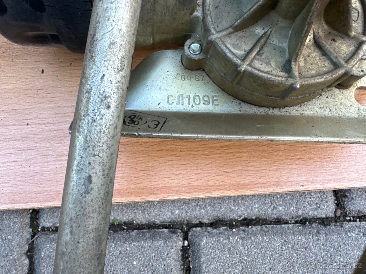 Volha Gaz 24, nové originál táhla motor stěračů, komplet - 5