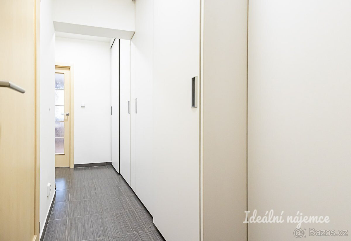 Pronájem bytu 2+kk, Daškova, Modřany - 5