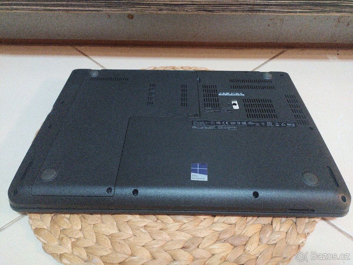 Lenovo ThinkPad Edge E450- TOP stav- 100% baterie - 5