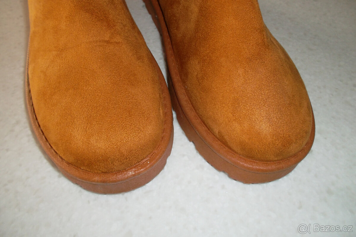 UGG-NOVÉ teplé válenky/hacule/zimní boty, vel. 39 - 5