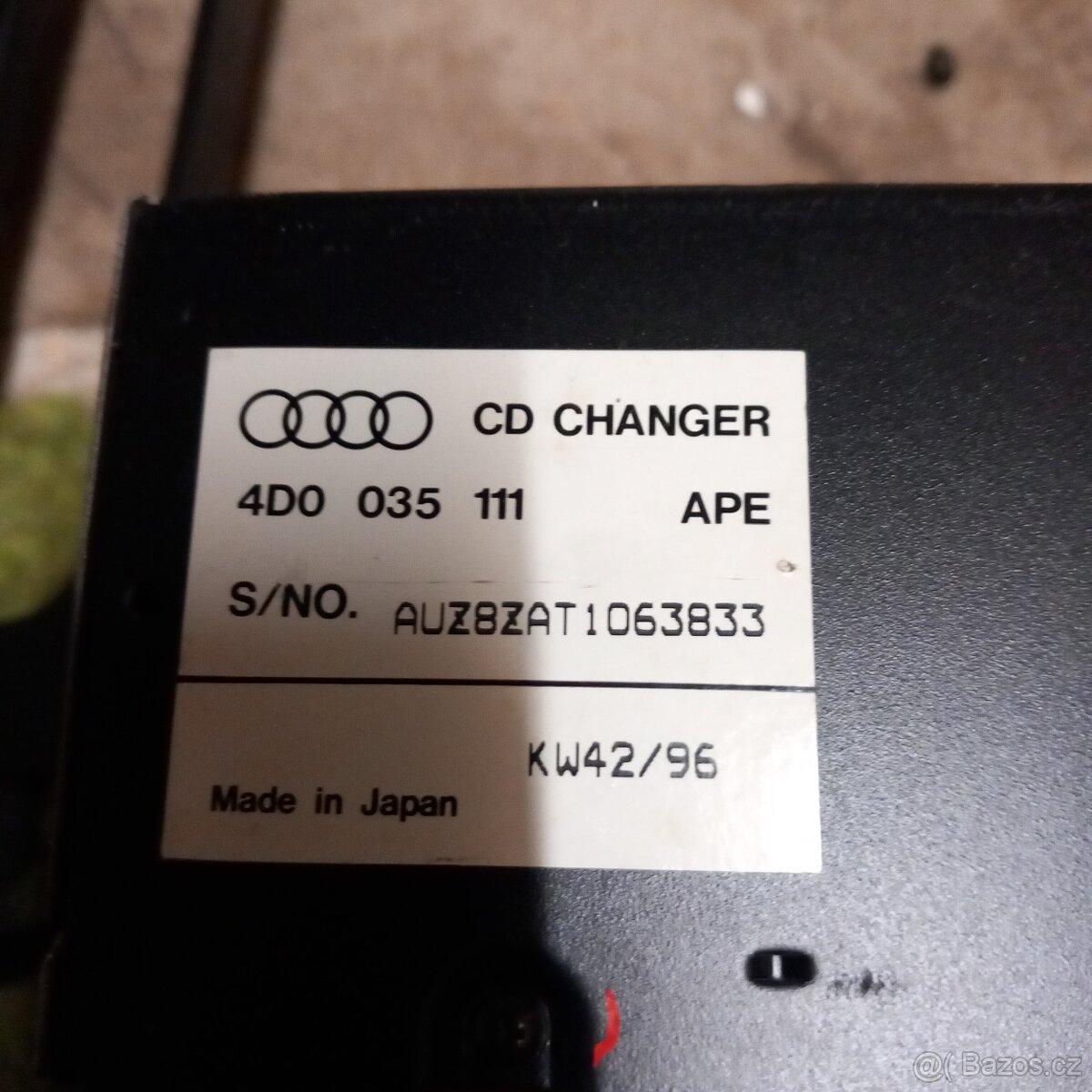 Originální CD changer AUDI 100 / A6 C4 + držák a kryt do kuf - 5