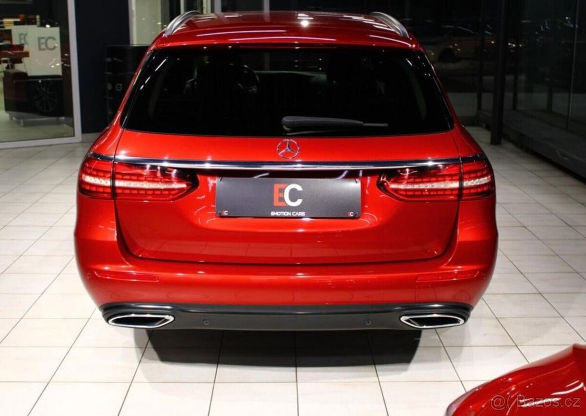 Mercedes-Benz Třídy E 300d 4MATIC DIS+ / 360° / NezT nafta - 5