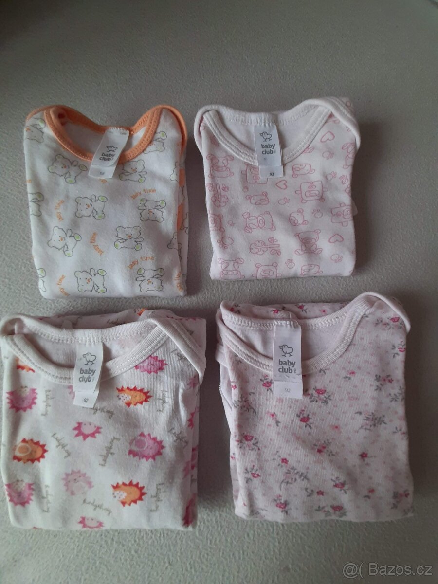 Hezký set body zn. C&A vel. 92 - 5