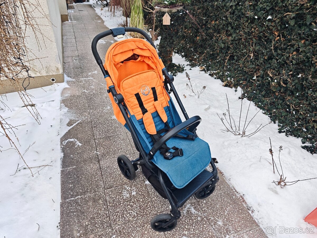 Cybex Eezy S+ Tropical Blue 2019 - 5