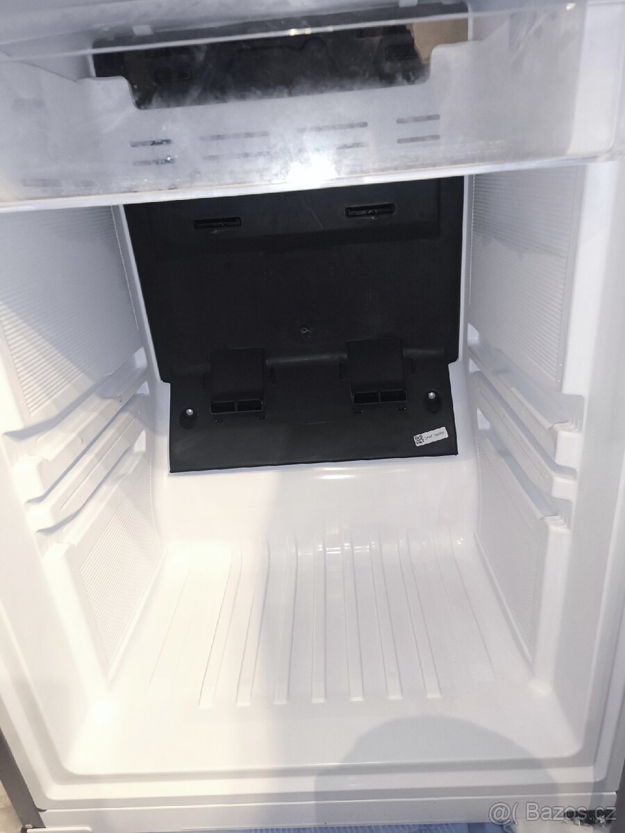 Chladnička s mrazničkou Samsung RB34C603CB1/EF černá - 5
