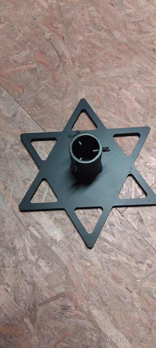 Stojánek na vánoční stromek - 5