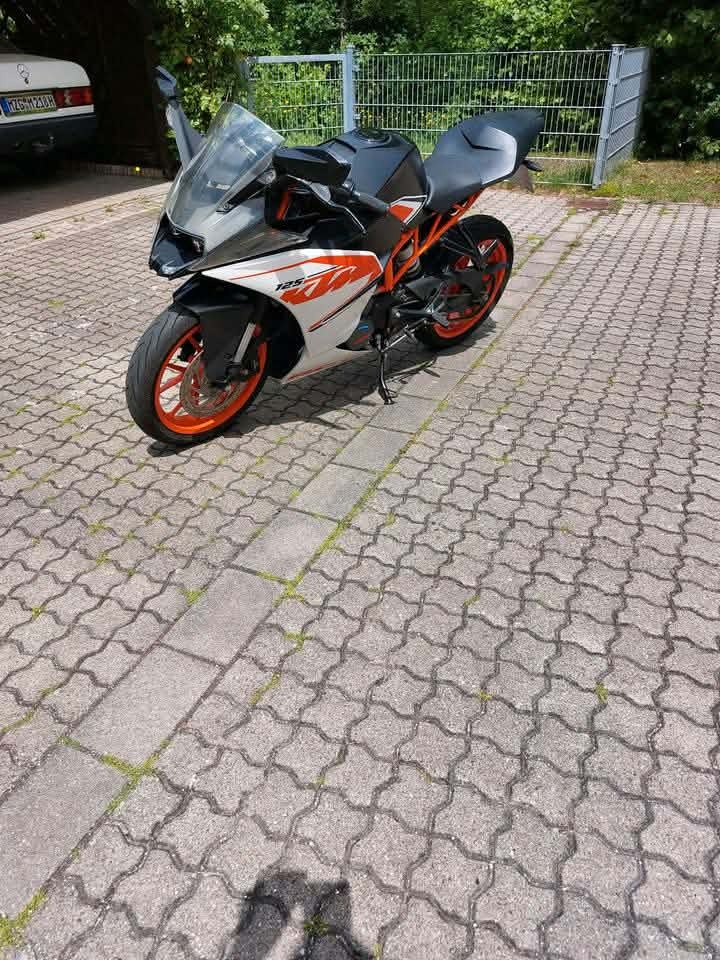 KTM RC 125 rok 2016 - 5