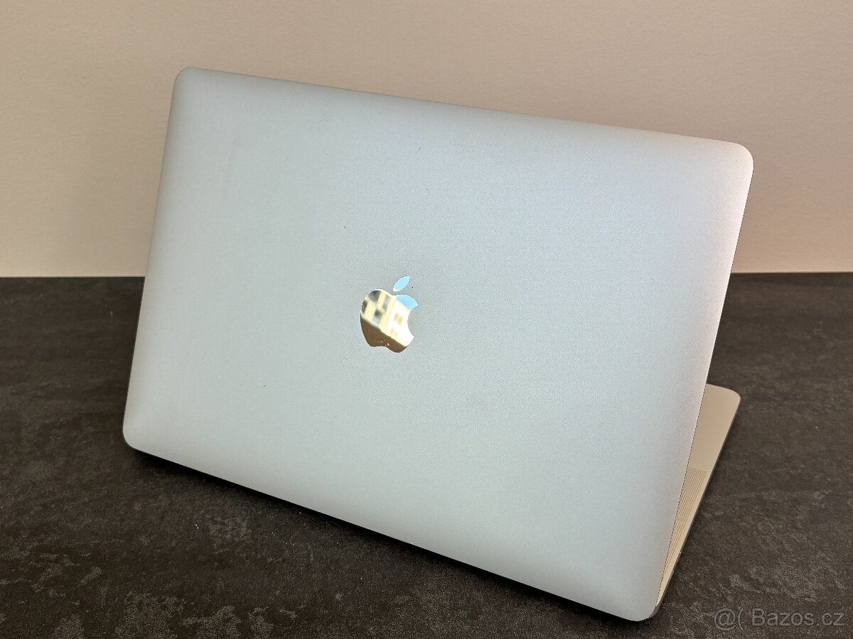 MacBook Pro 13'' 2018 / i5 / 16GB / 256GB SSD - DPH - 5