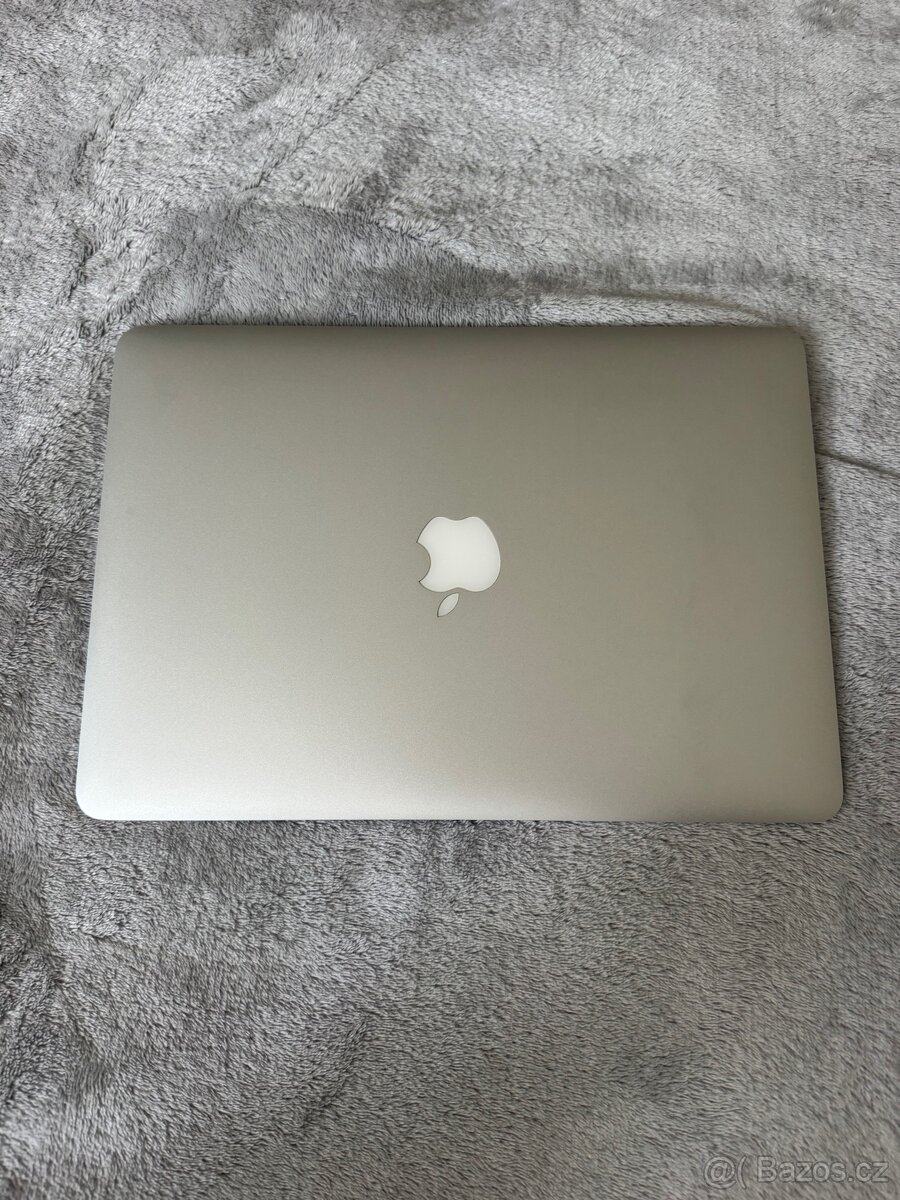 MacBook Air (13-inch, Early 2015) - 5