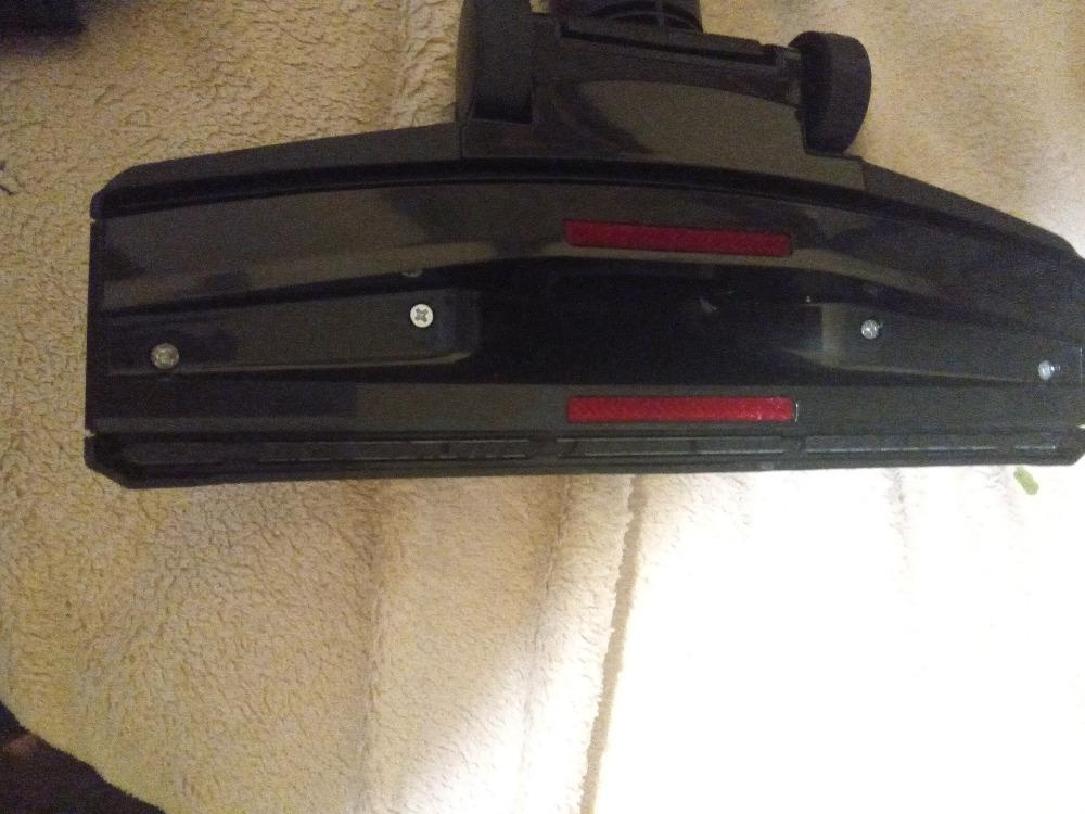 NOVÝ bezsáčkový vysavač Bosch, malý a lehký - 5