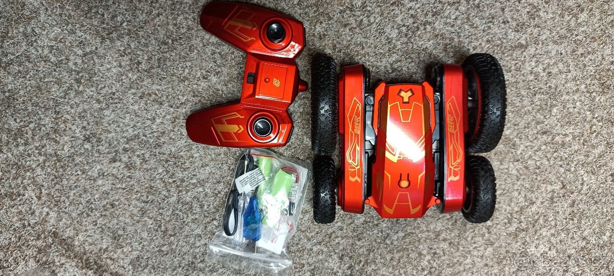 RC akrobatické auto DEERC DE84 Iron Man (nové jen rozbalené) - 5