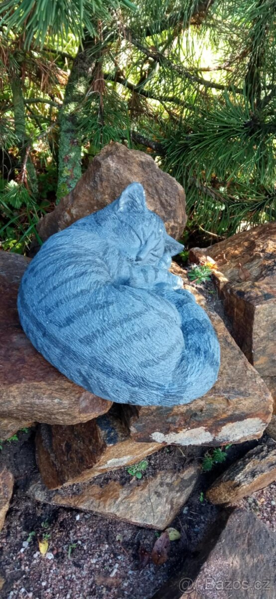Zahradní dekorace- Spící kočka - 5
