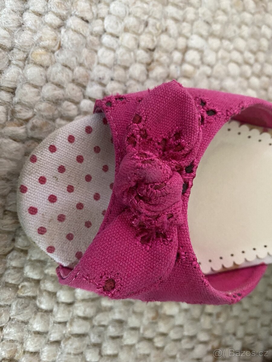 Dívčí střevíce, značka Baťa vel. 34 - 5