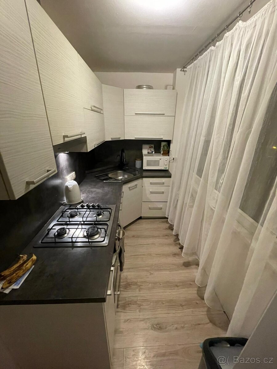 pronájem bytu Pardubice 3+1 - 5