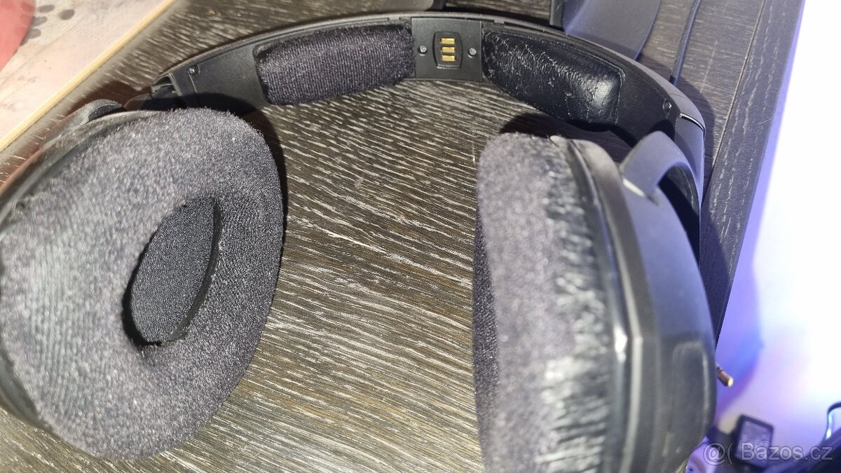 Bezdrát sluchátka Sennheiser HDR 170 - 5