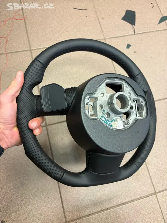 Renovovaný, tvarovaný volant Audi A6/C7 - 5