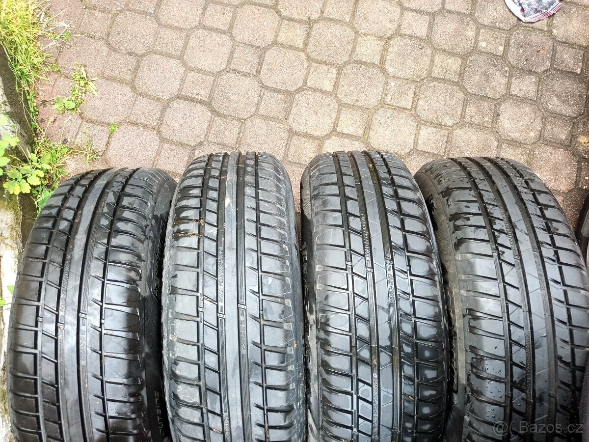 Letní pneu185/65/R15 s alu disky - 5
