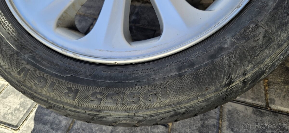 Pneumatiky s diskama original BMW 16 letni 4 kusy - 5