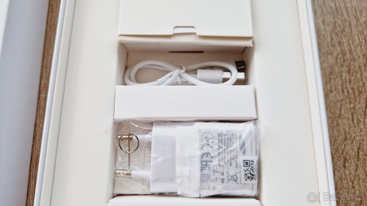 Samsung Galaxy Tablet A 8 na SIM kartu - 5