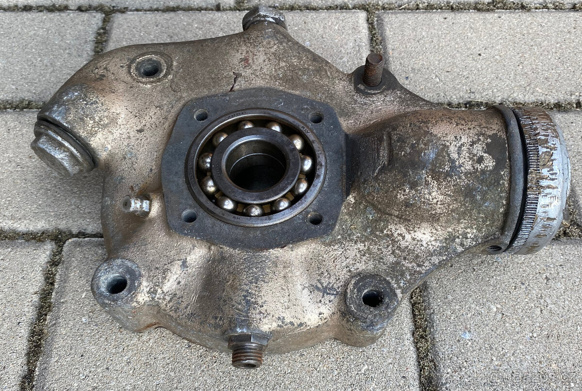 Obal diferencialu Jawa 500 OHV Rumpál - 5