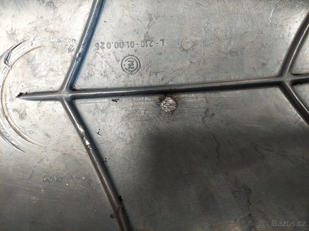 PRODÁM VÍKO SPOJKY ČZ 150 C - 5