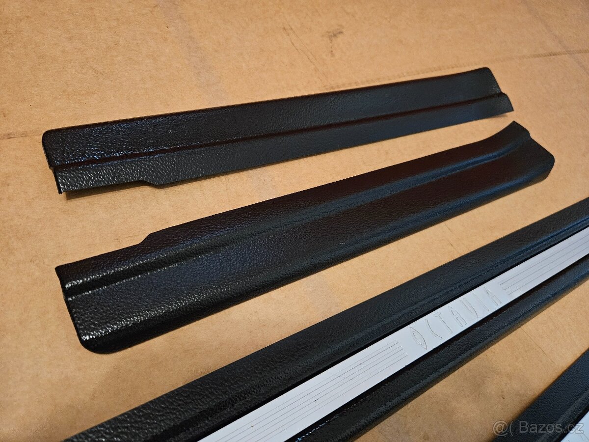 Škoda Octavia 1 prahové lišty originál - 5