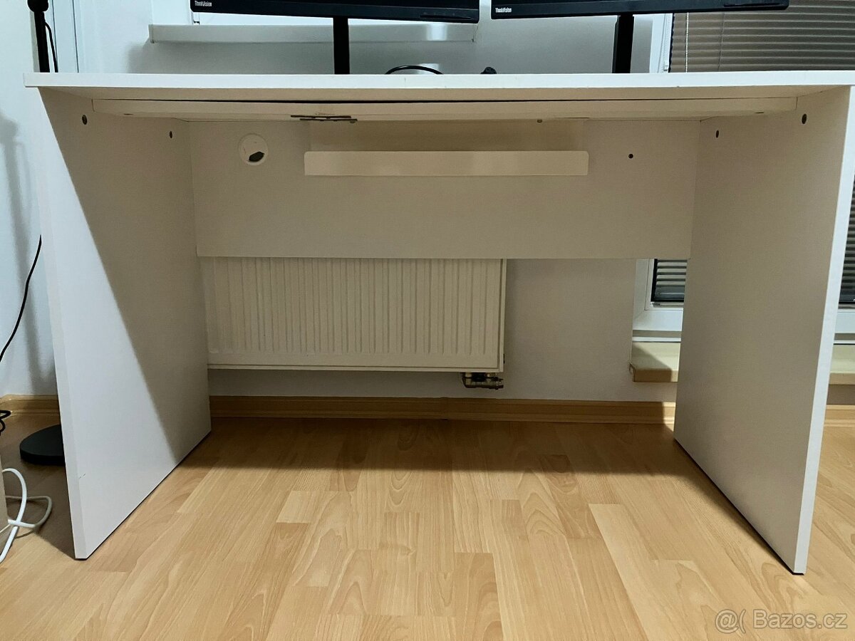 Kancelářský stůl a židle - 5