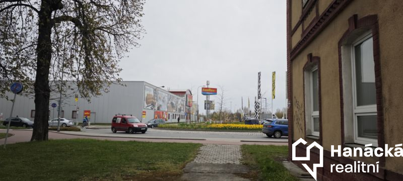 Pronájem tří kanceláří - Holická - 5