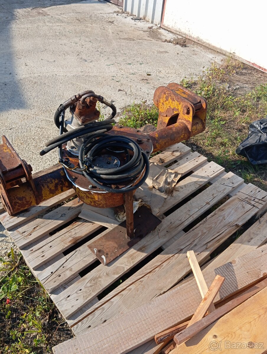 Vrtaci zařízení na unc - 5