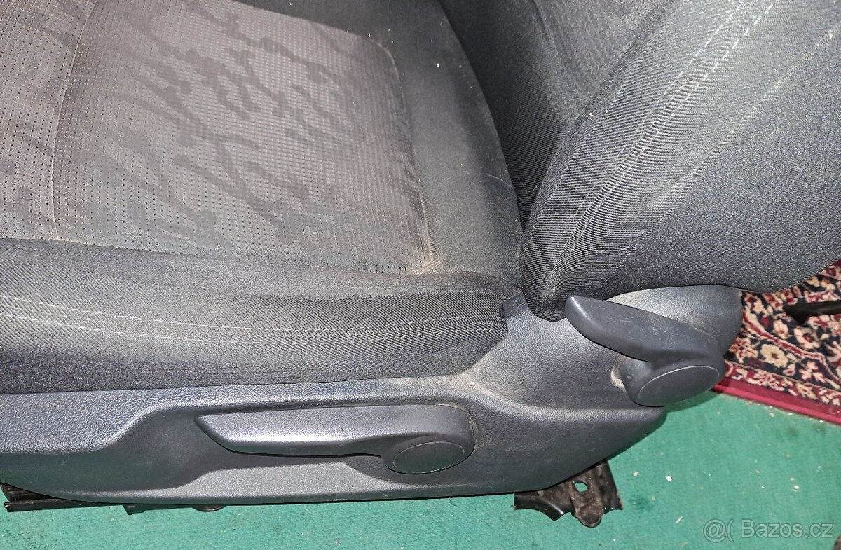 Přední sedadla peugeot 3008 - 5