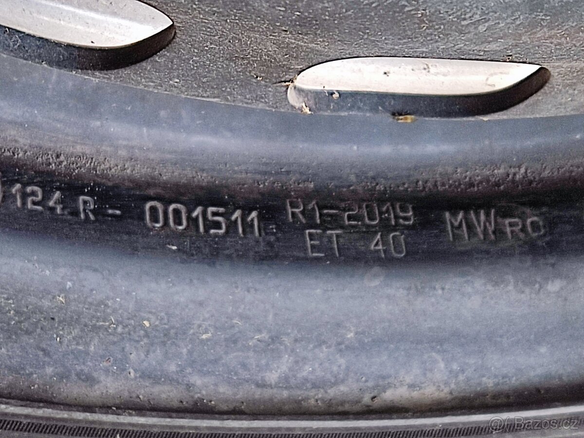 Orig Sada Kola Fabia 4 IV Zánovní nová 600 km r23 zimní - 5