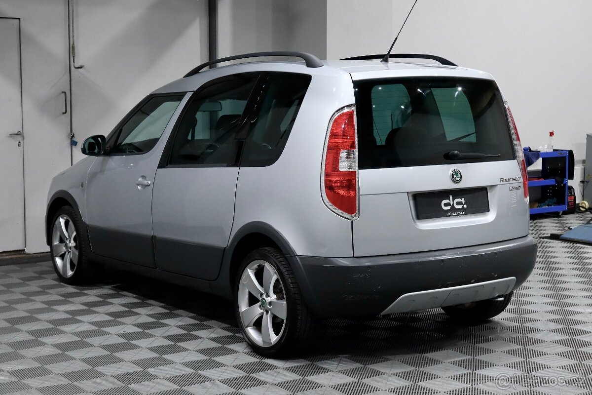 Škoda Roomster 1.4i 16V 63kW Scout 05/2010 103 000 km - 5