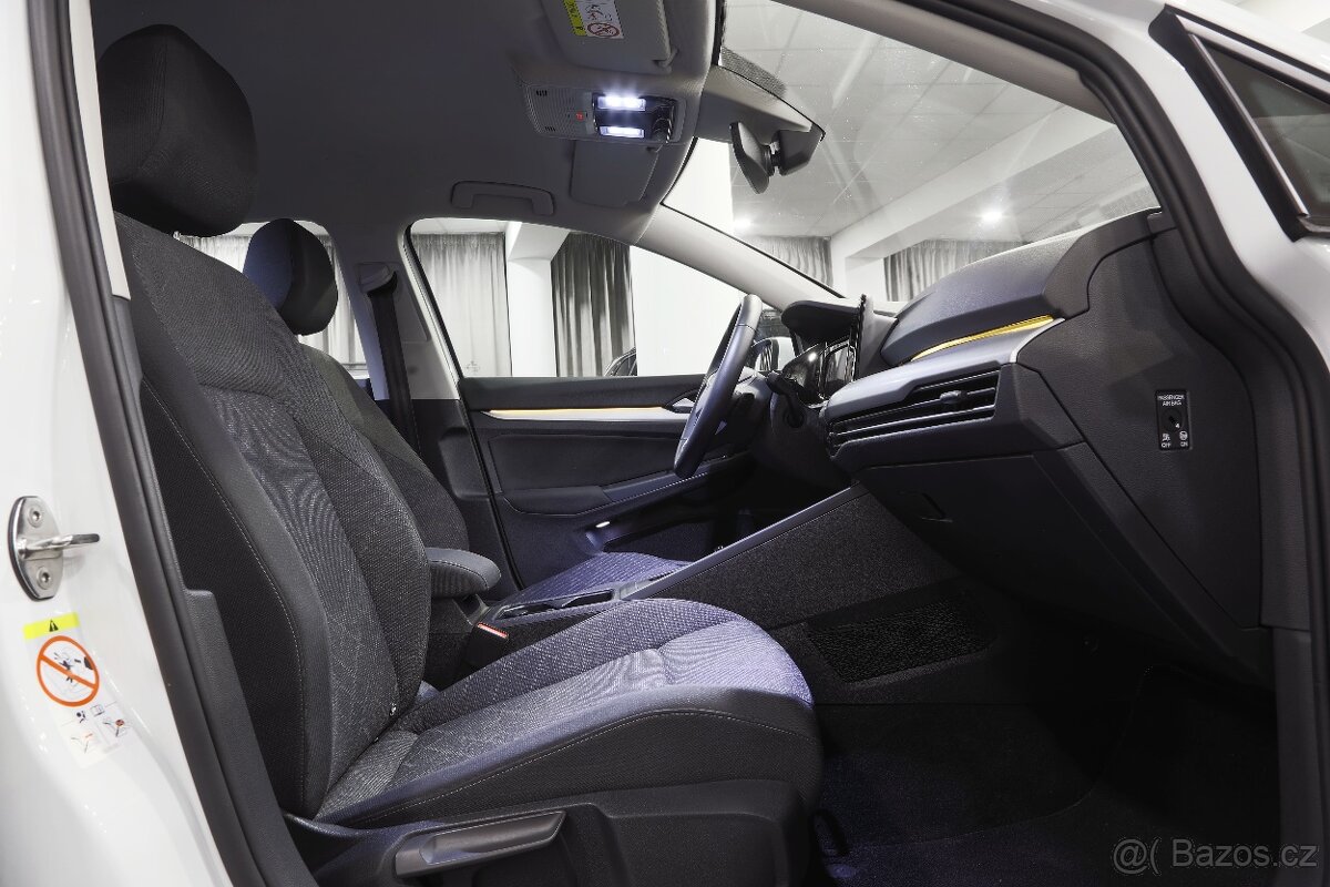VW Golf 8 Hatchback 2.0 TDI DSG Virtual - záruka Autodraft - 5