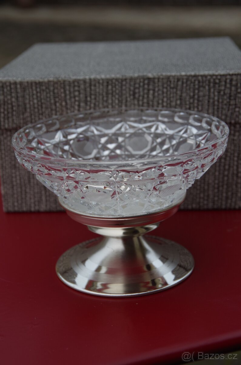 Miska na kovovém stojánu - 5