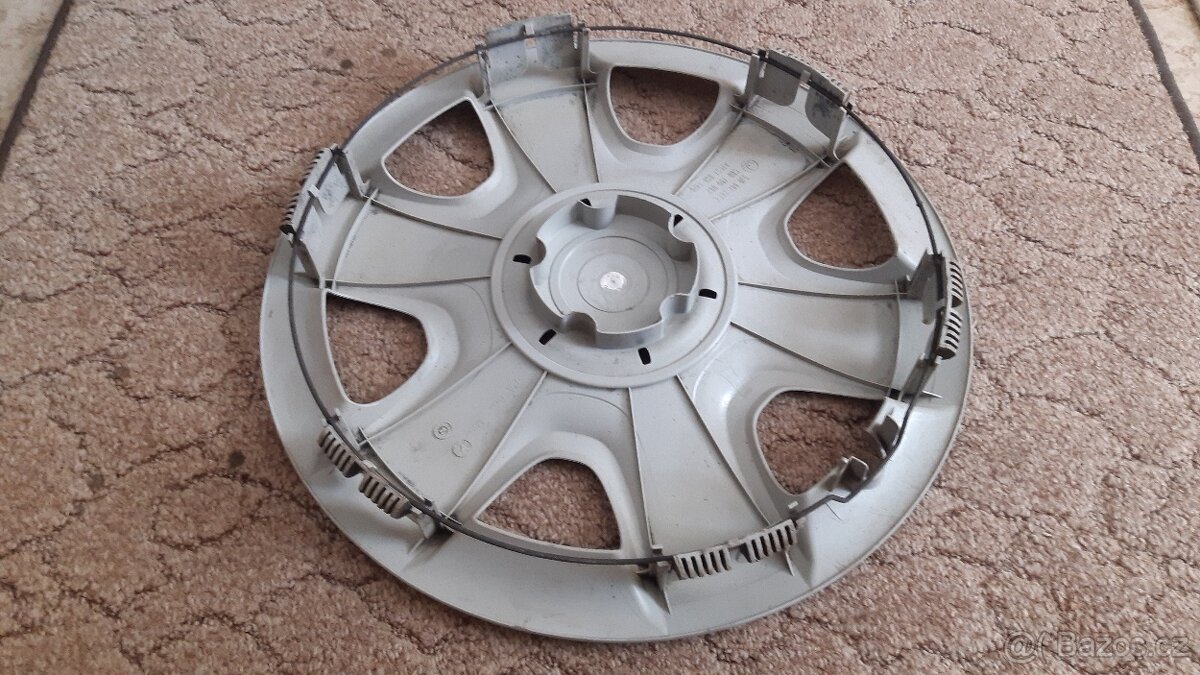 Poklice Škoda Fabia 15" - 5