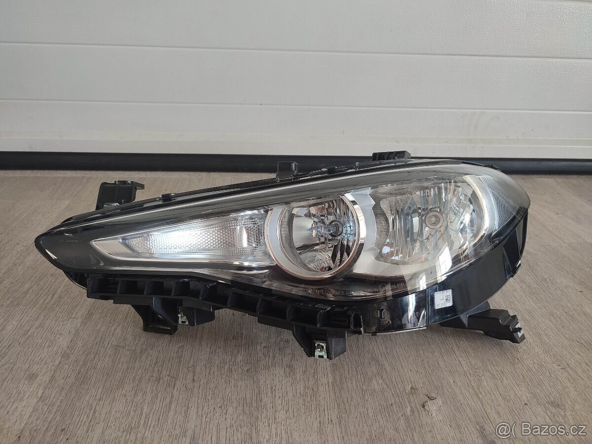Alfa Romeo Giulia - světlomet 50547580,50547569 - 5