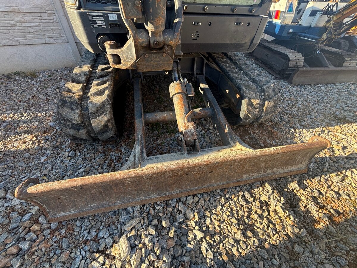 Volvo ECR 58D - 5