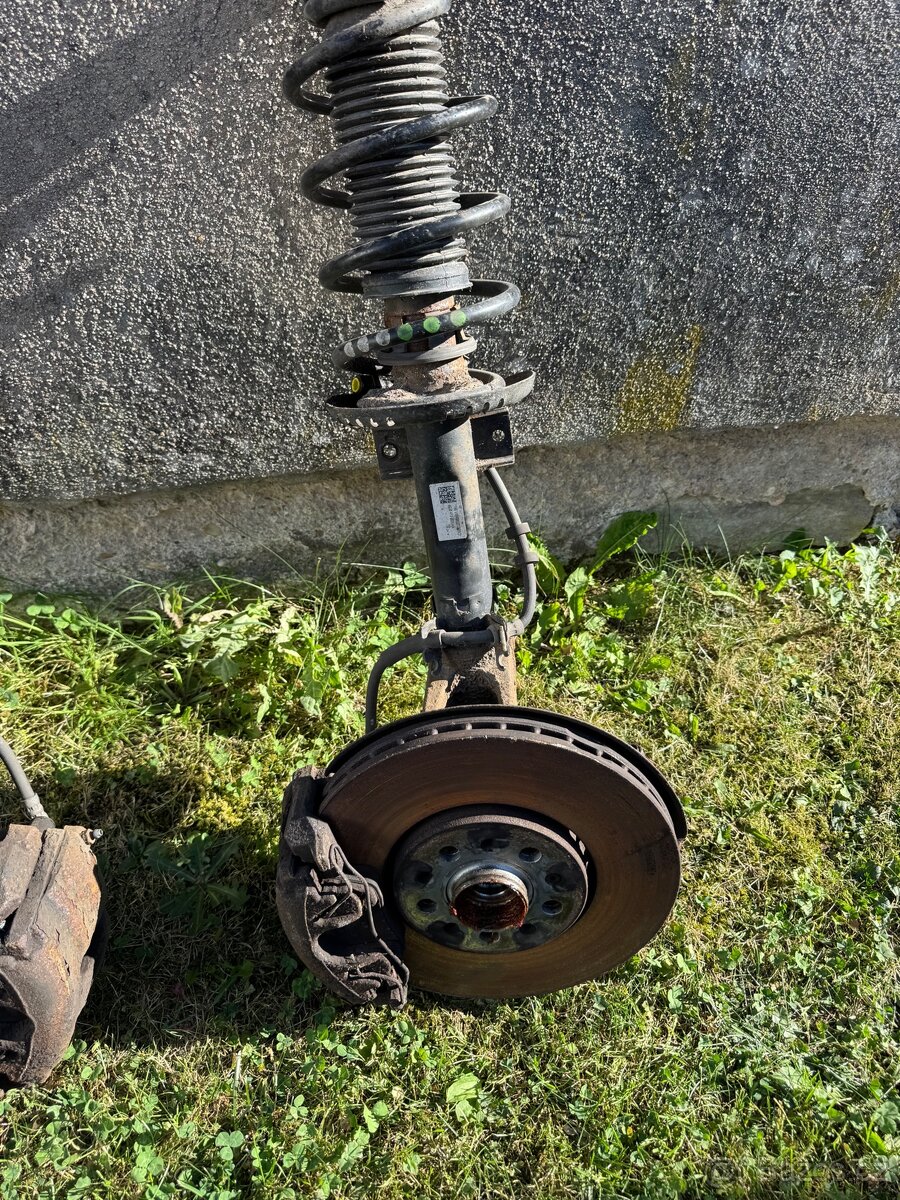 Kompletní přední Tehlice Fabia III - 5