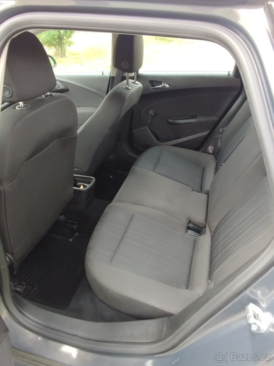 Opel Astra kombi benzín 1.4 - 5