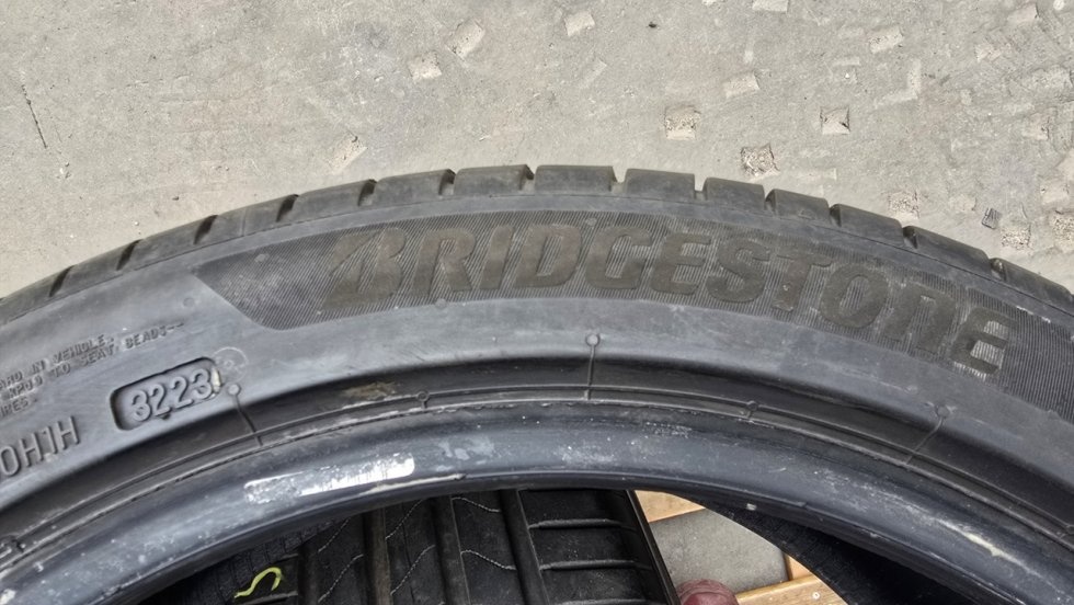 Letní pneu 235/45/18 Bridgestone - 5