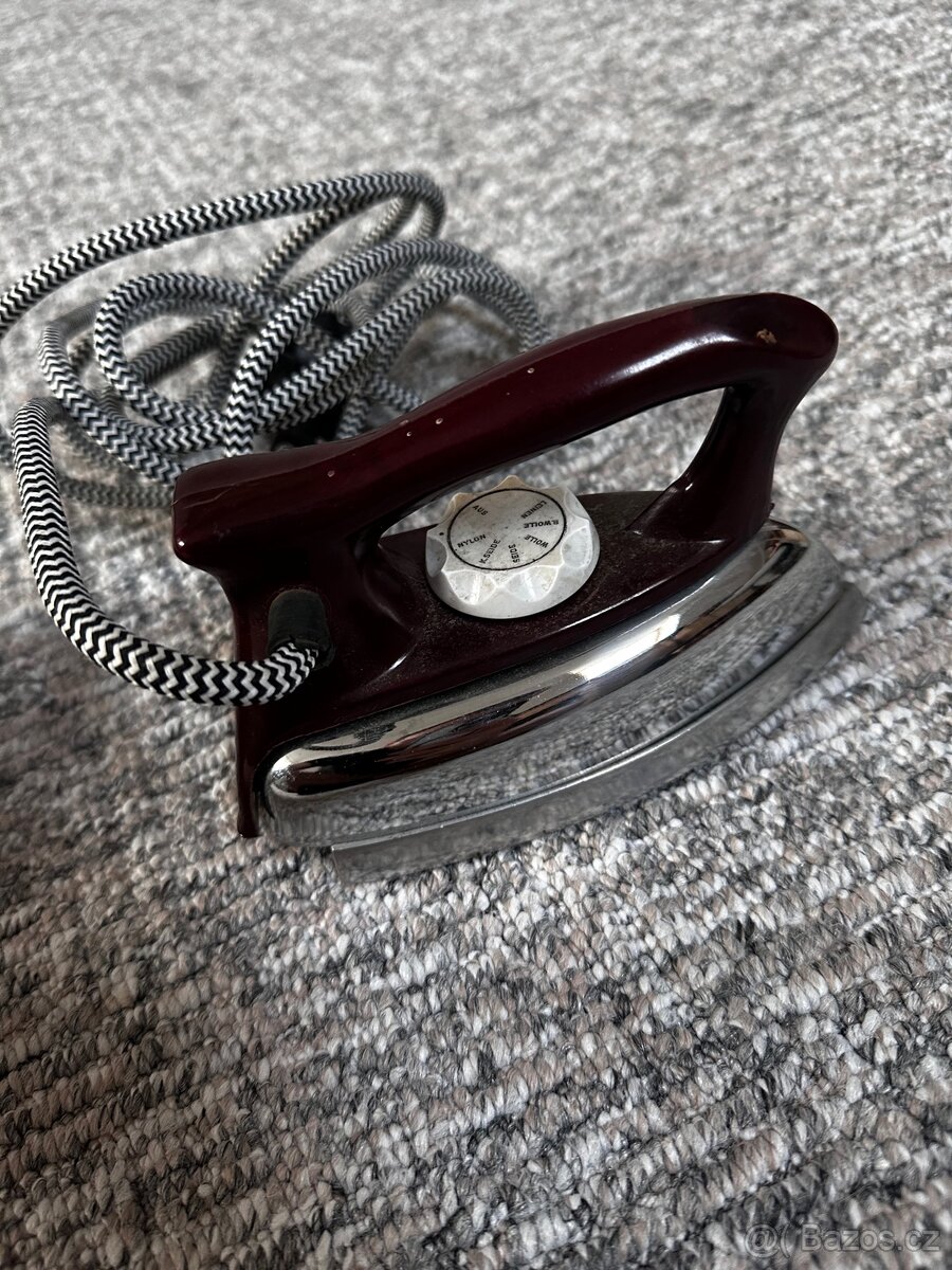 Retro žehlička kabelová - 5