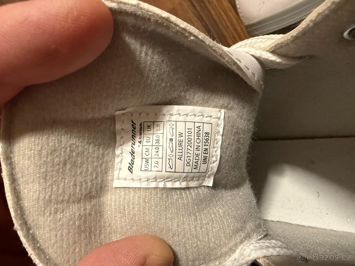 Dámské lední brusle Bladerunner velikost 38 - 5