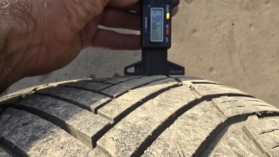 Zimní pneumatika 245/45/19 Imperial - 5